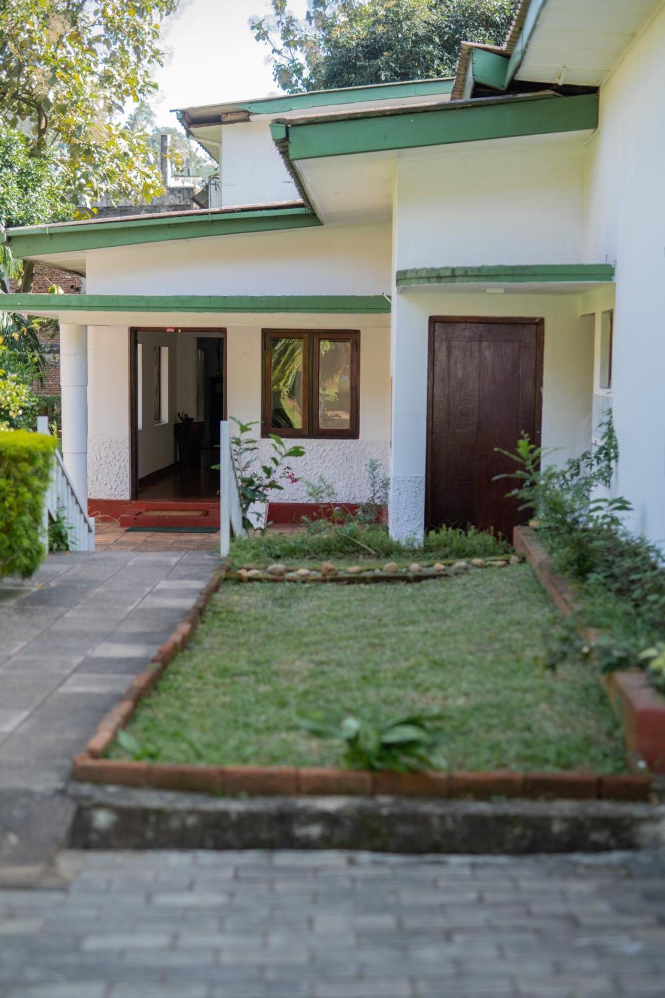 Kandy Boutique Villa By Fortuna Bungalows Eksteriør billede