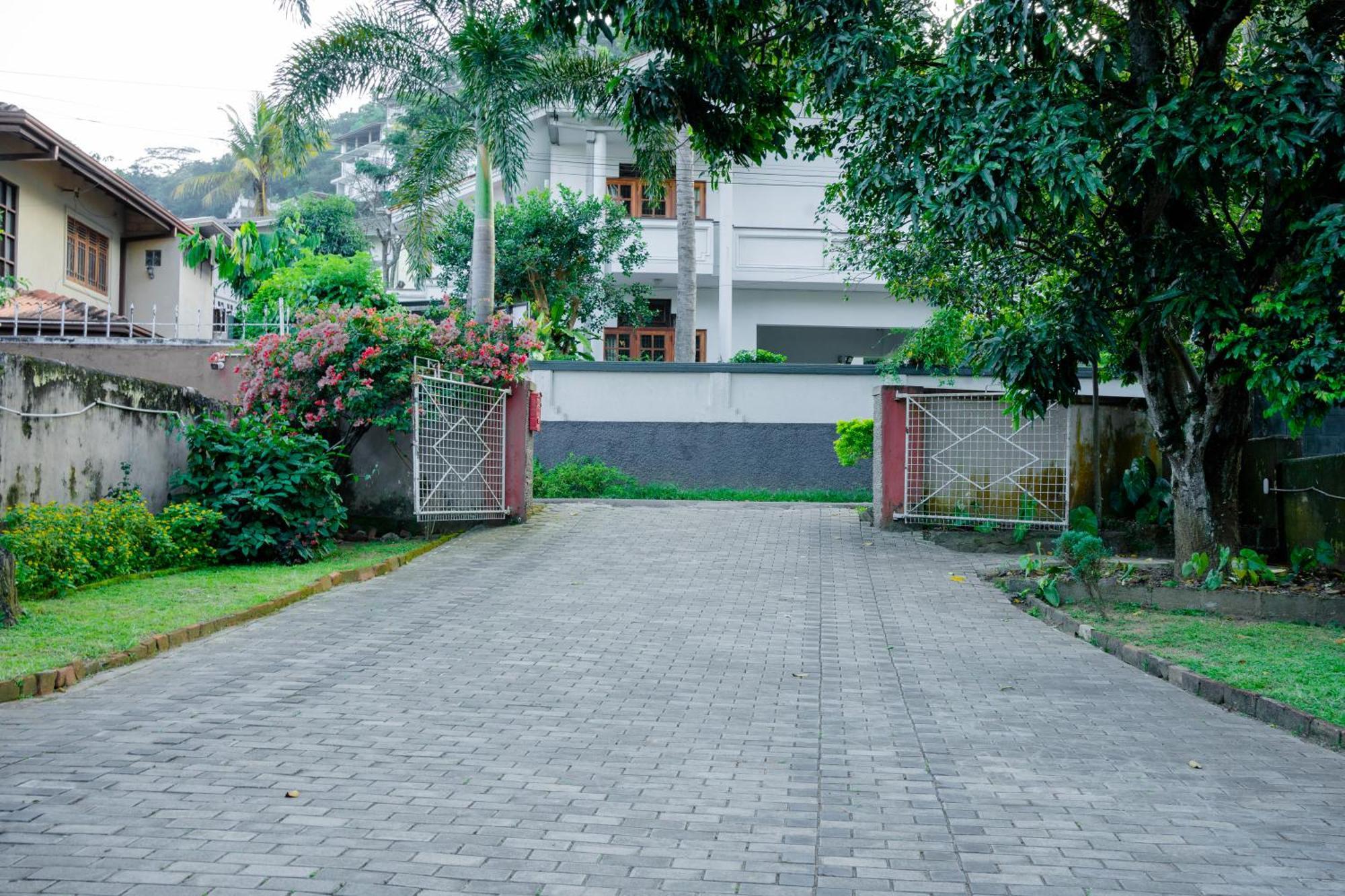 Kandy Boutique Villa By Fortuna Bungalows Eksteriør billede